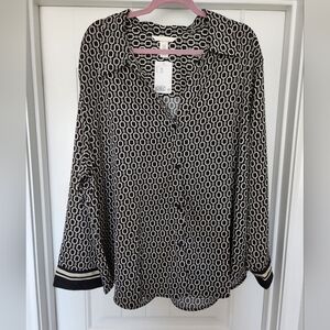 H&M Black and White Geometric Button Down Shirt